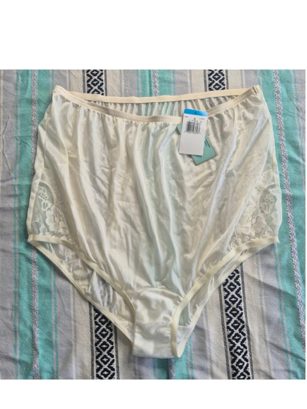 VTG Vanity Fair Lace Nouveau Brief Panties Size 9 3XL NWT Candleglow 13801